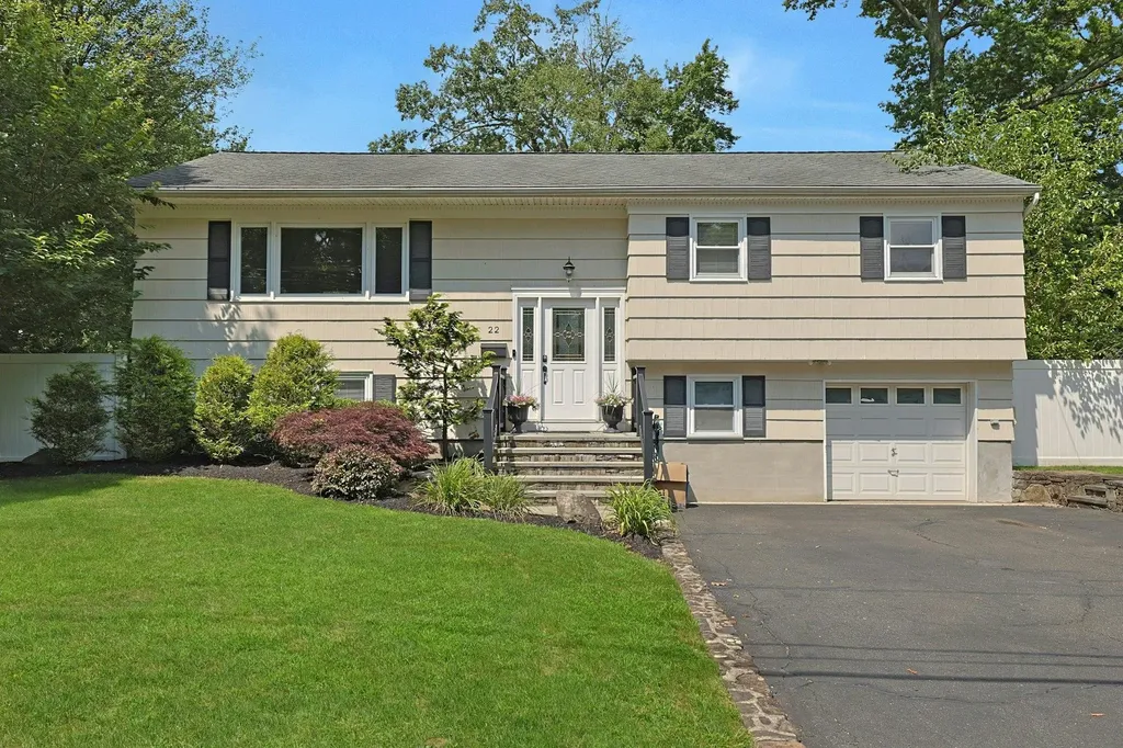 22 Judith Street Nanuet NY 10954