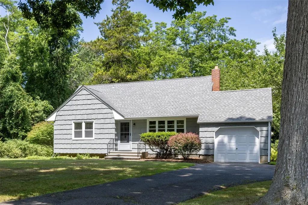 795 Pine Tree Road Cutchogue NY 11935