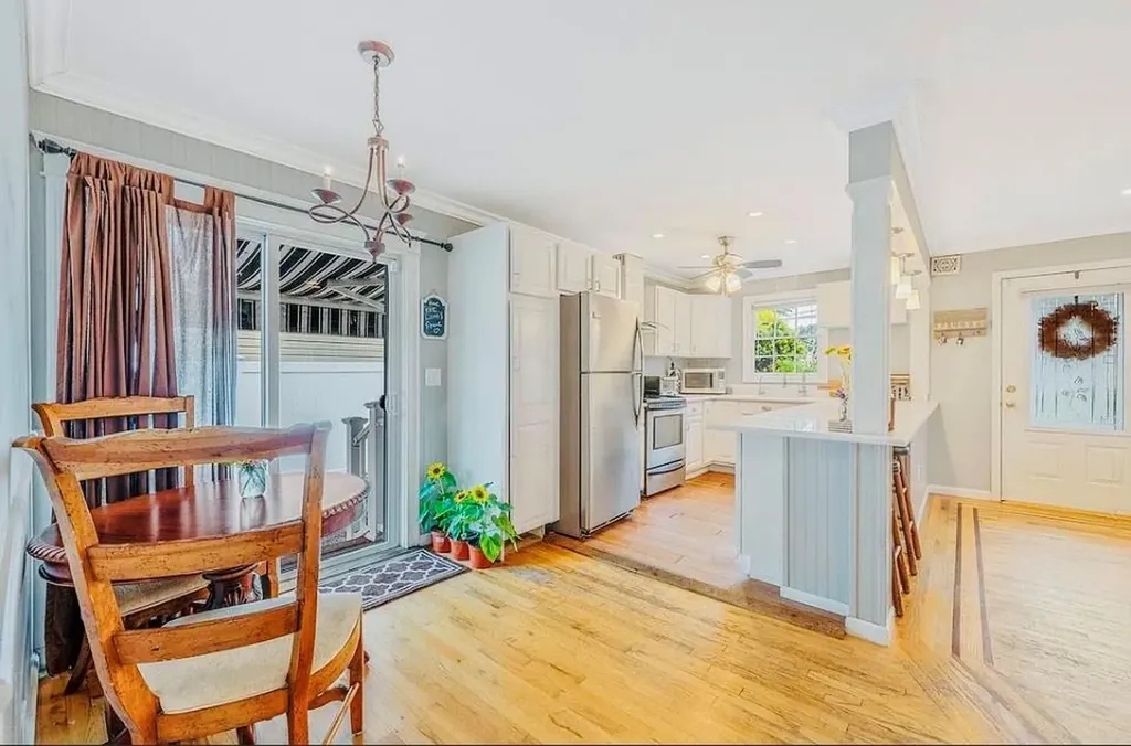 24 Lowerre Street Babylon NY 11702