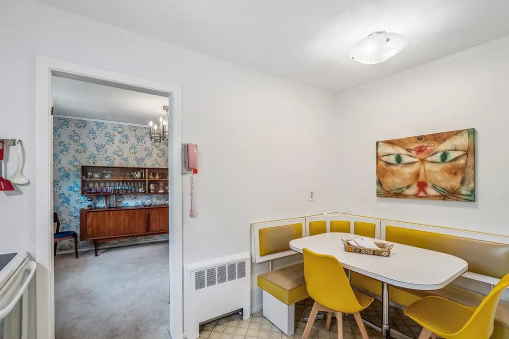 18 Melanie Lane Syosset NY 11791