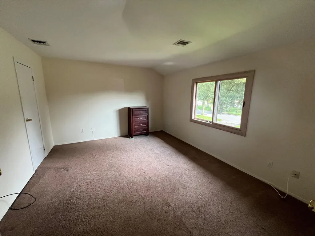 190 Scarlett Drive Commack NY 11725