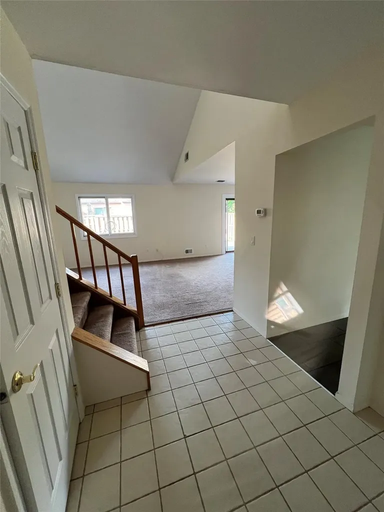 190 Scarlett Drive Commack NY 11725