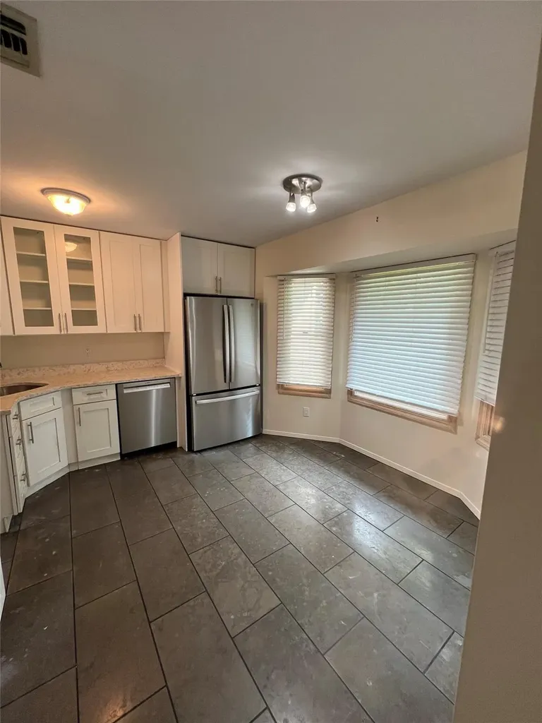190 Scarlett Drive Commack NY 11725