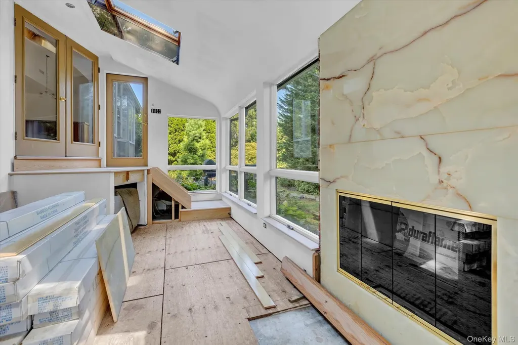 19 Clearland Road Syosset NY 11791