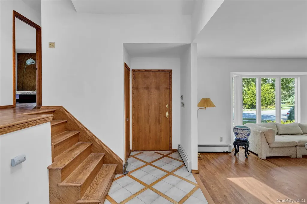 19 Clearland Road Syosset NY 11791