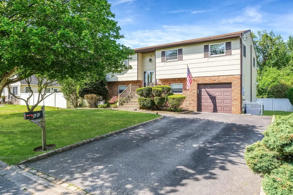 66 Stowe Avenue Babylon NY 11702
