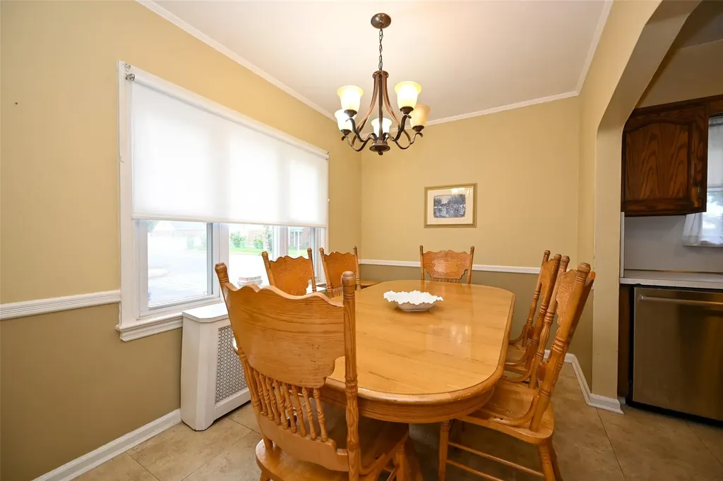 82-03 247 Street Bellerose NY 11426