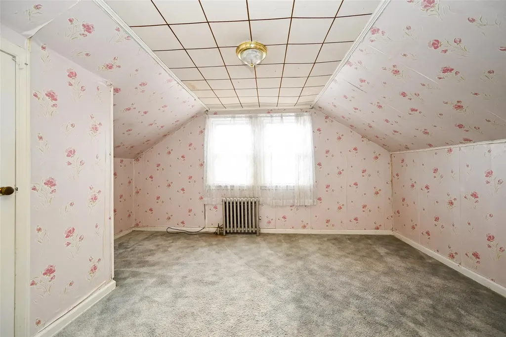 82-03 247 Street Bellerose NY 11426