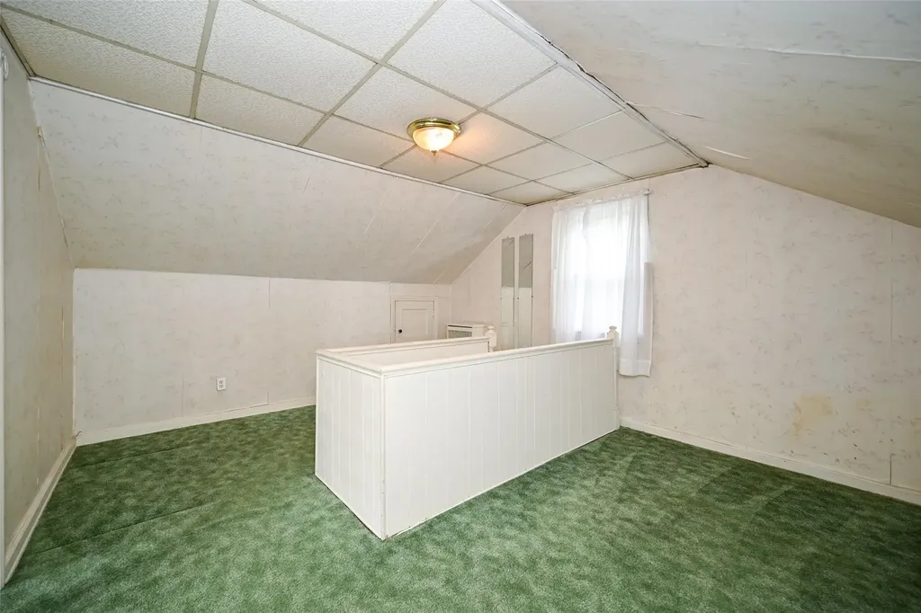 82-03 247 Street Bellerose NY 11426