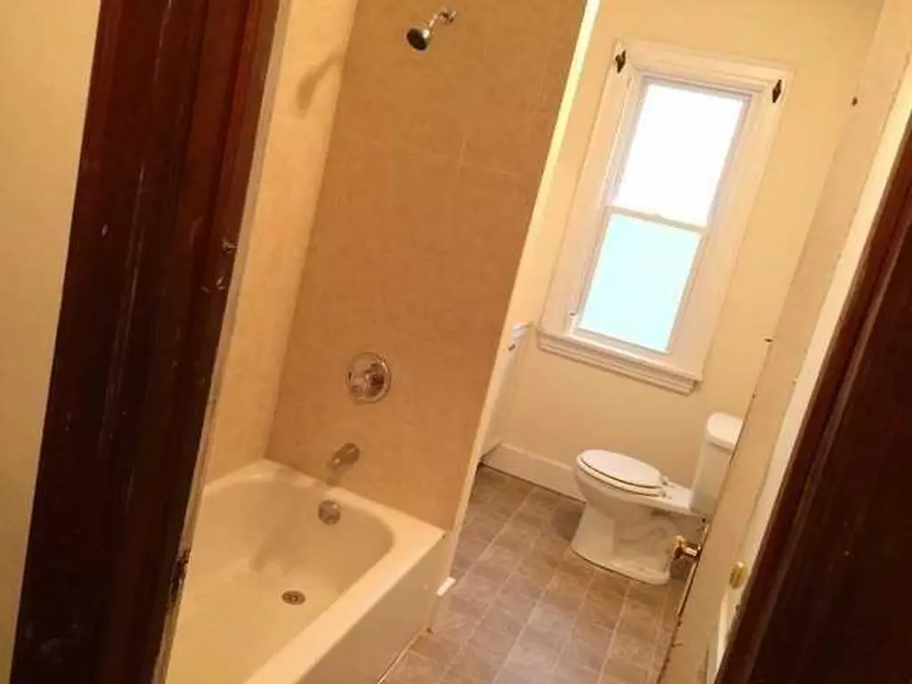 28 Hammersley Avenue Poughkeepsie NY 12601