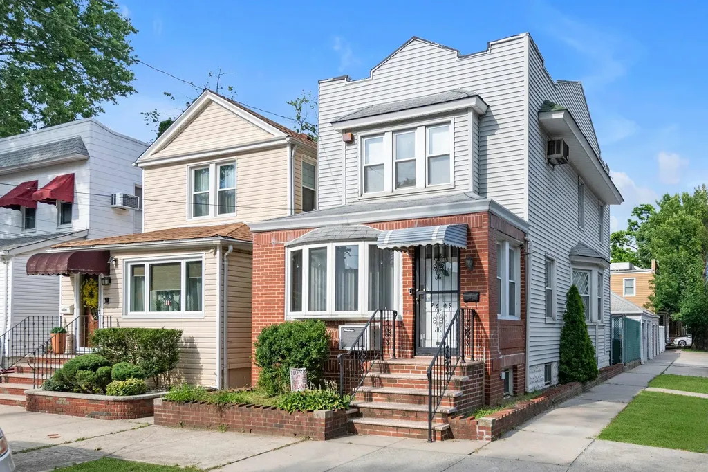 7609 79th Street Glendale NY 11385