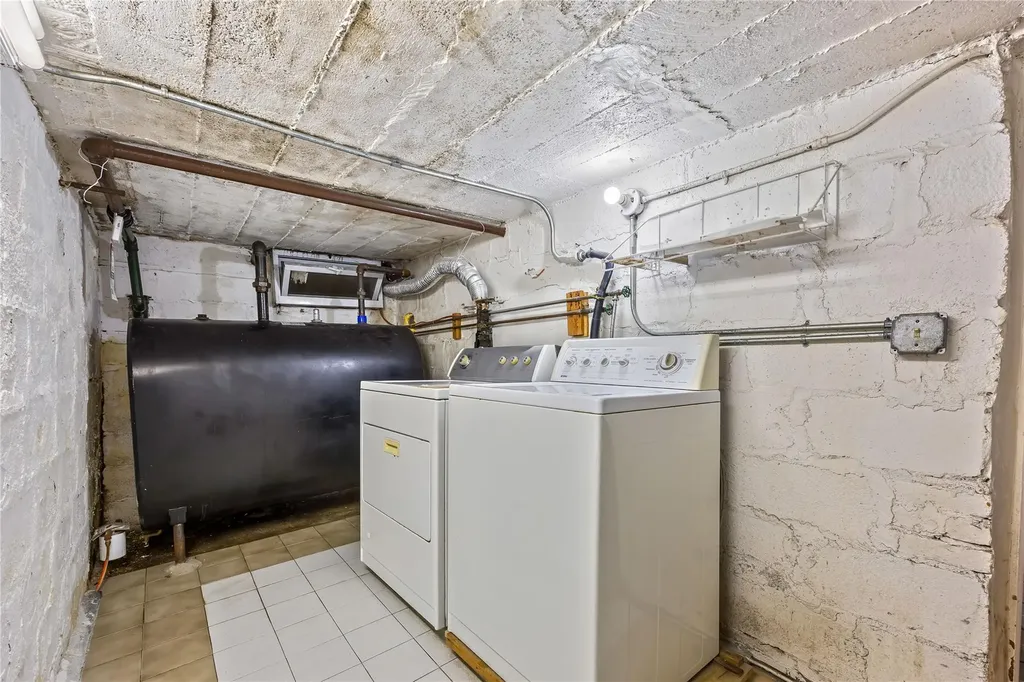 1511 Robertson Place Bronx NY 10465