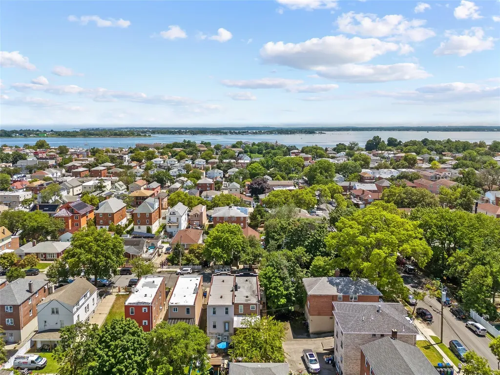 1511 Robertson Place Bronx NY 10465