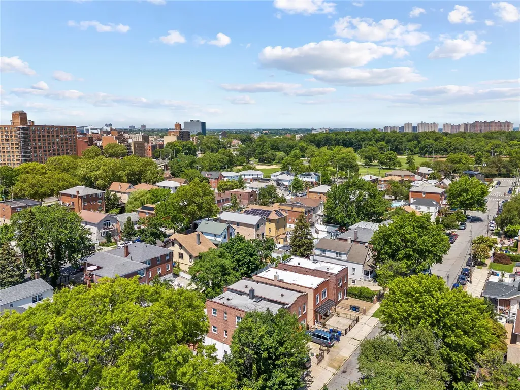 1511 Robertson Place Bronx NY 10465