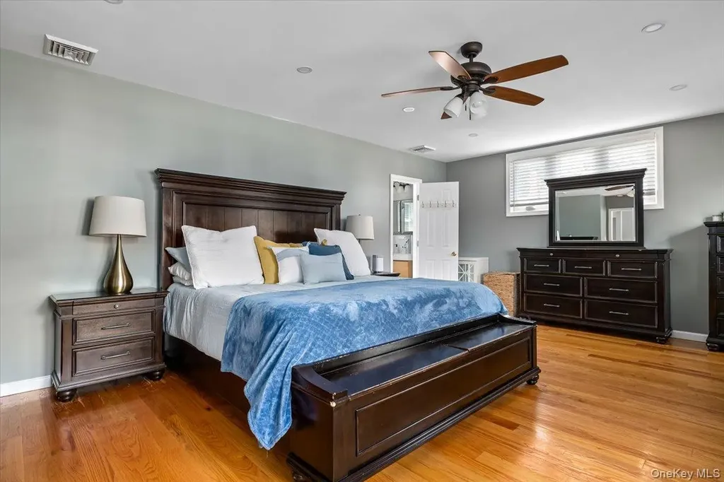 154 Mac Arthur Boulevard Hauppauge NY 11788