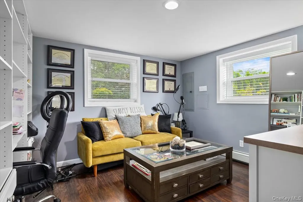 154 Mac Arthur Boulevard Hauppauge NY 11788