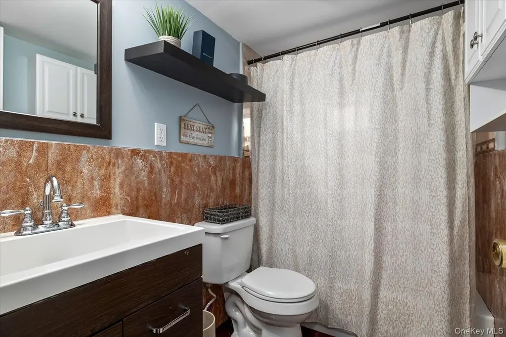 154 Mac Arthur Boulevard Hauppauge NY 11788