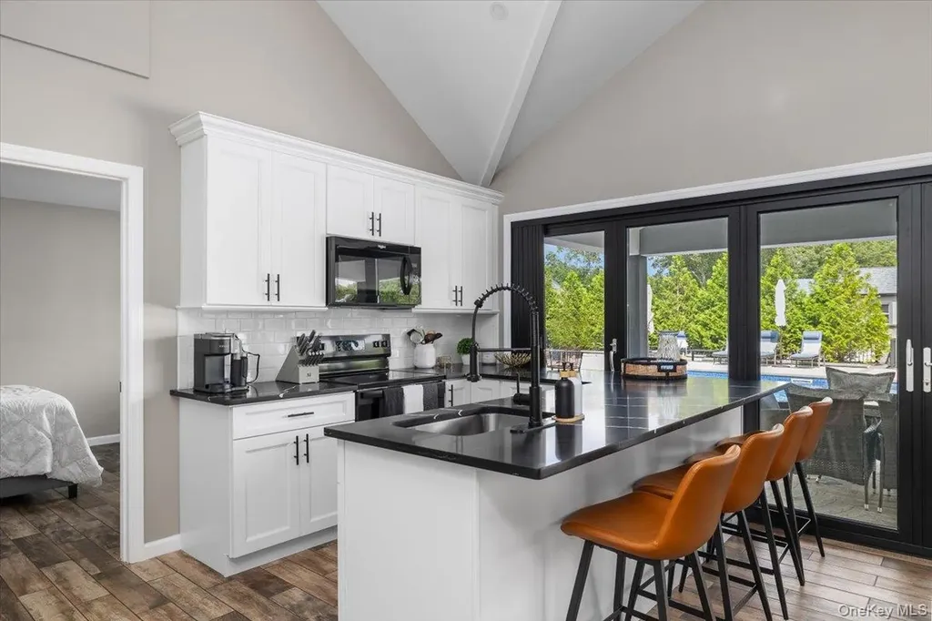 154 Mac Arthur Boulevard Hauppauge NY 11788