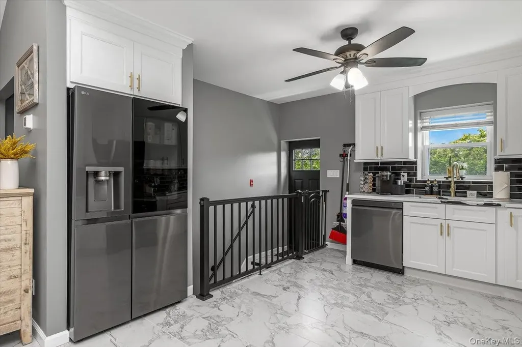 154 Mac Arthur Boulevard Hauppauge NY 11788