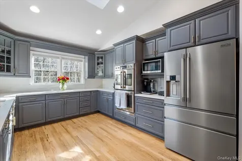 10 Burling Avenue White Plains NY 10605