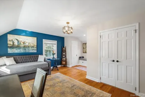10 Burling Avenue White Plains NY 10605