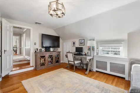 10 Burling Avenue White Plains NY 10605