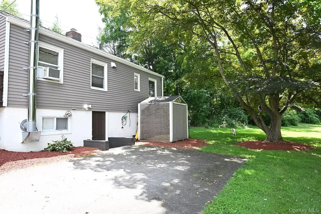 3 New Castle Drive Mount Kisco NY 10549