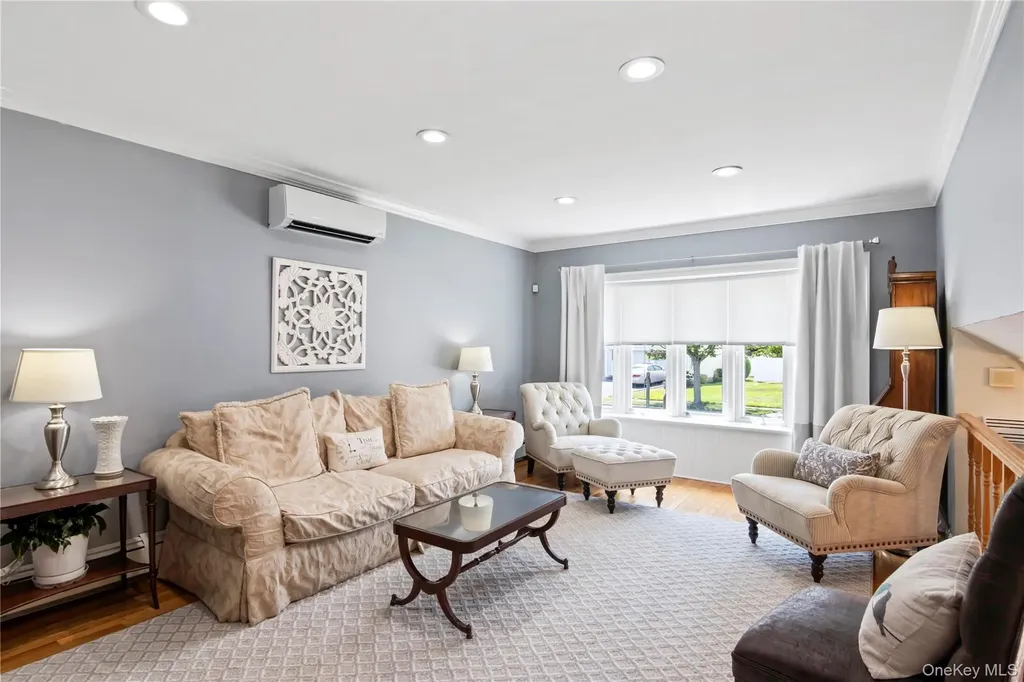 3483 Steven Road Baldwin NY 11510