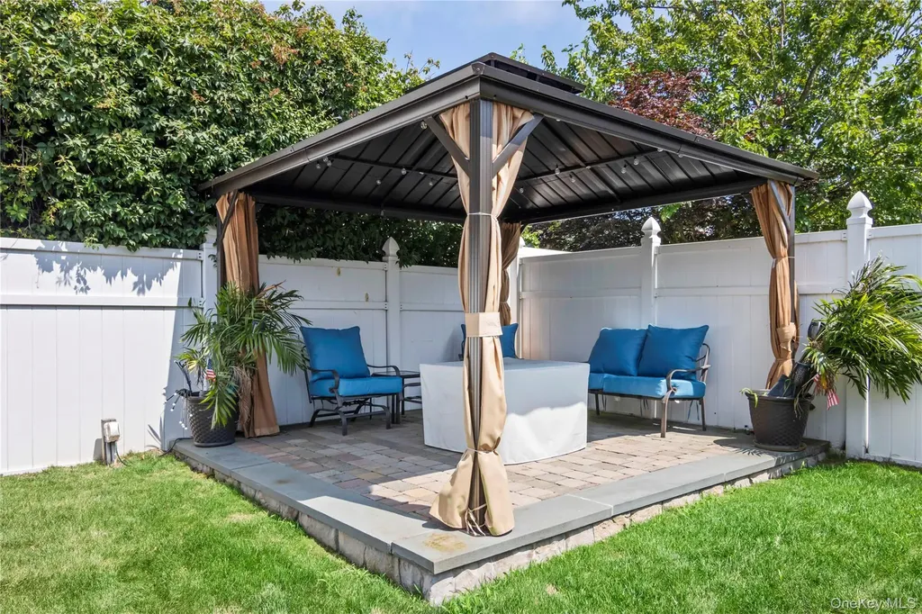 3483 Steven Road Baldwin NY 11510