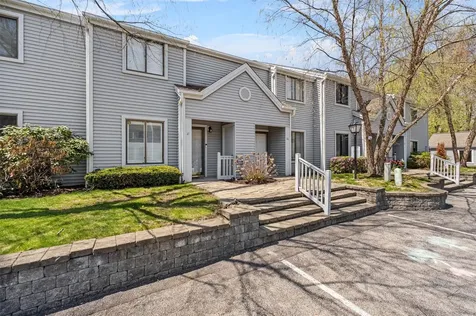 37 Offshore Drive Mohegan Lake NY 10547