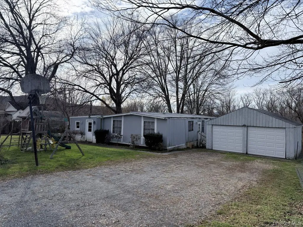23 Clearview Road Wingdale NY 12594
