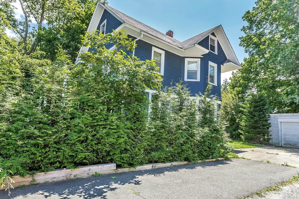 10 Dosoris Way Glen Cove NY 11542