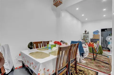 11915 101st Avenue Richmond Hill S. NY 11419