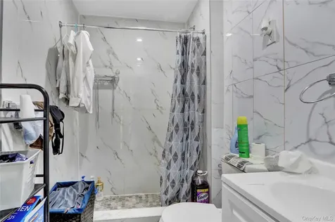 11915 101st Avenue Richmond Hill S. NY 11419