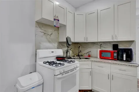 11915 101st Avenue Richmond Hill S. NY 11419