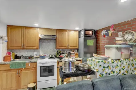 11915 101st Avenue Richmond Hill S. NY 11419