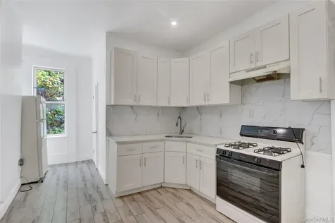 11915 101st Avenue Richmond Hill S. NY 11419