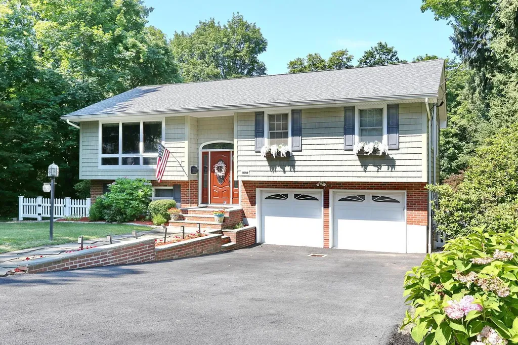 9 Park Place Nanuet NY 10954