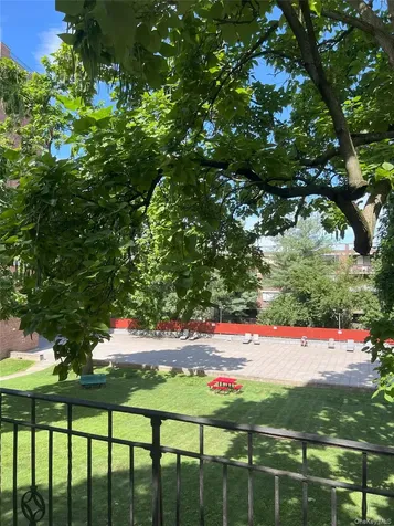 290 Collins Avenue Mount Vernon NY 10552