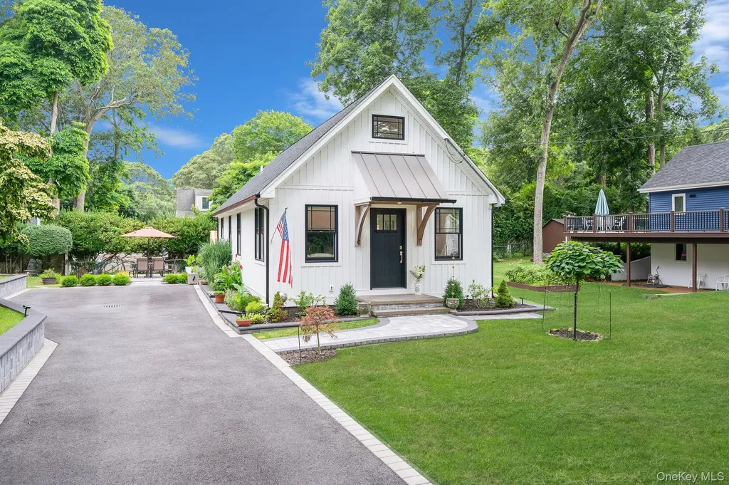 117 Beach Road Wading River NY 11792