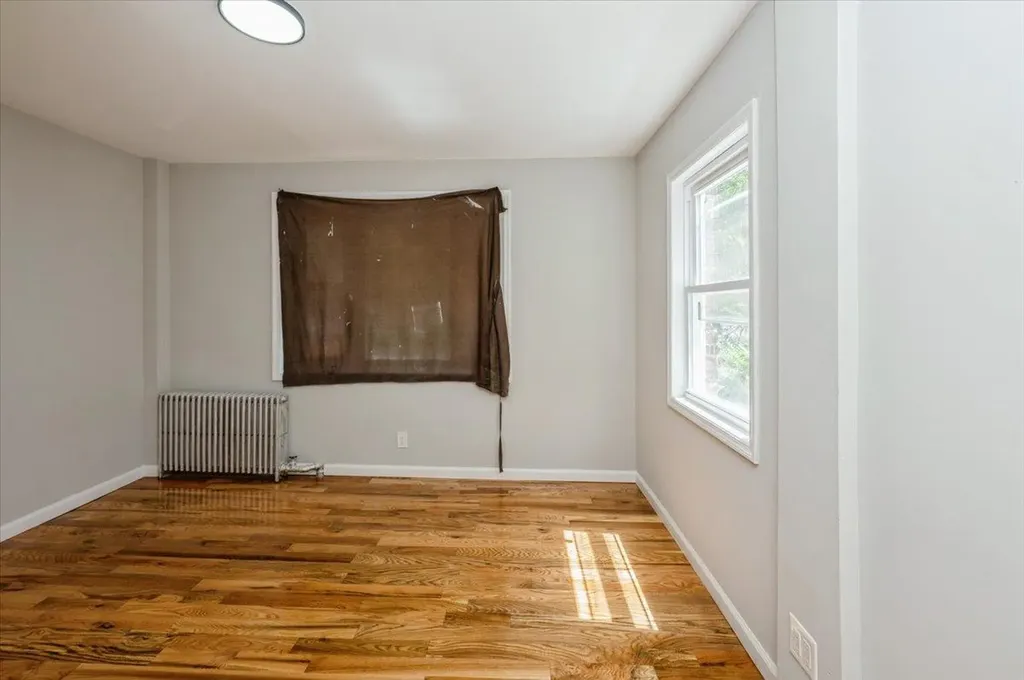 3585 Fish Avenue Bronx NY 10469