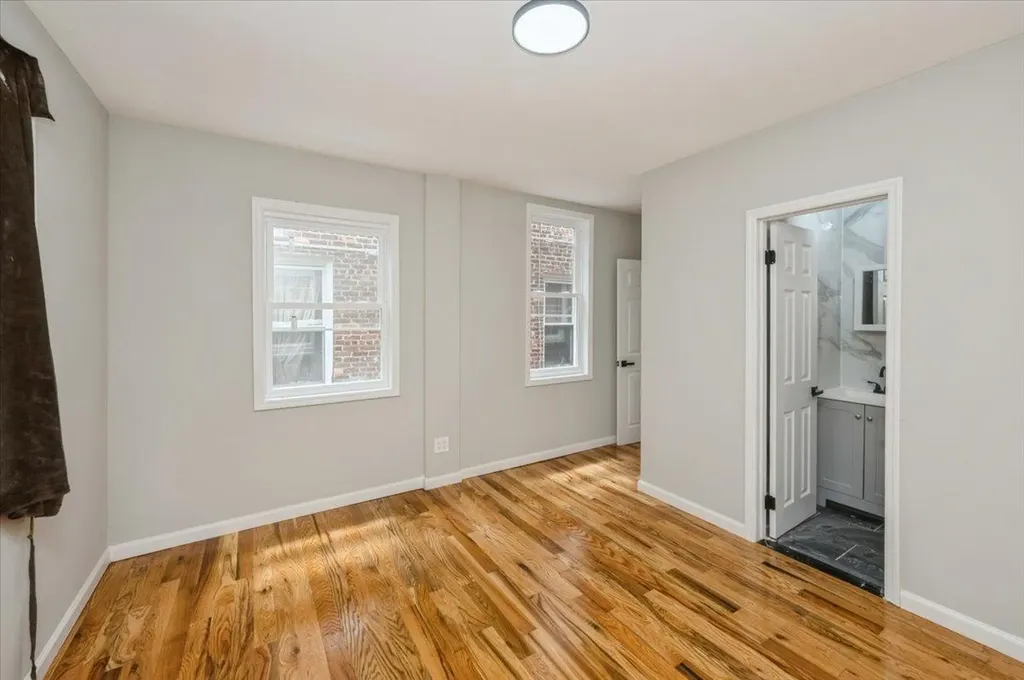3585 Fish Avenue Bronx NY 10469