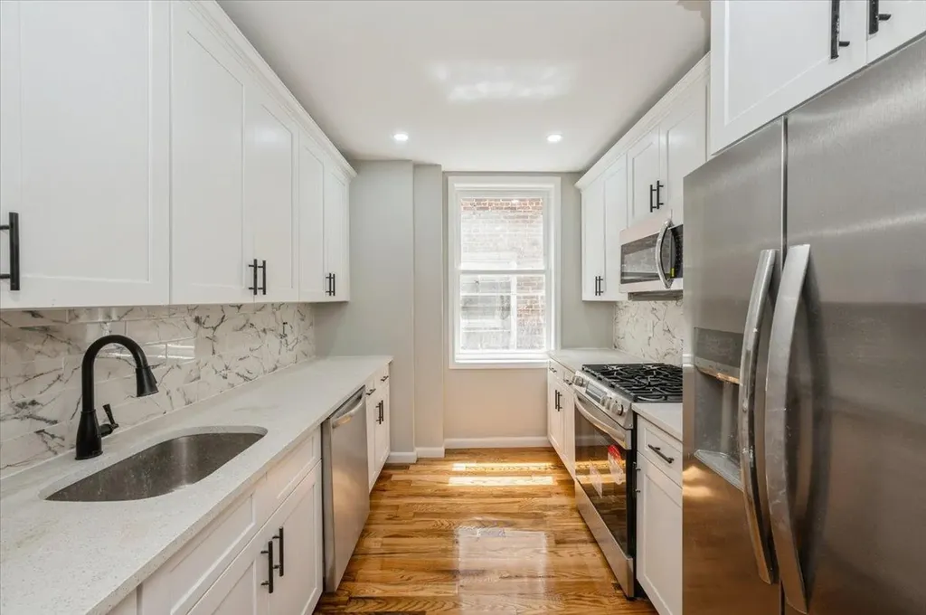3585 Fish Avenue Bronx NY 10469