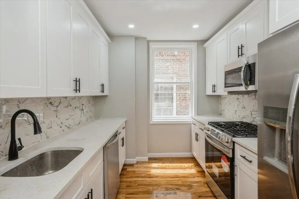 3585 Fish Avenue Bronx NY 10469