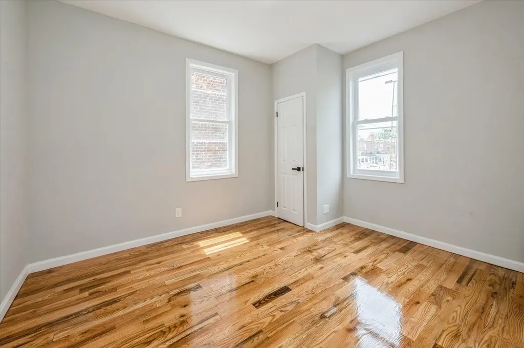 3585 Fish Avenue Bronx NY 10469