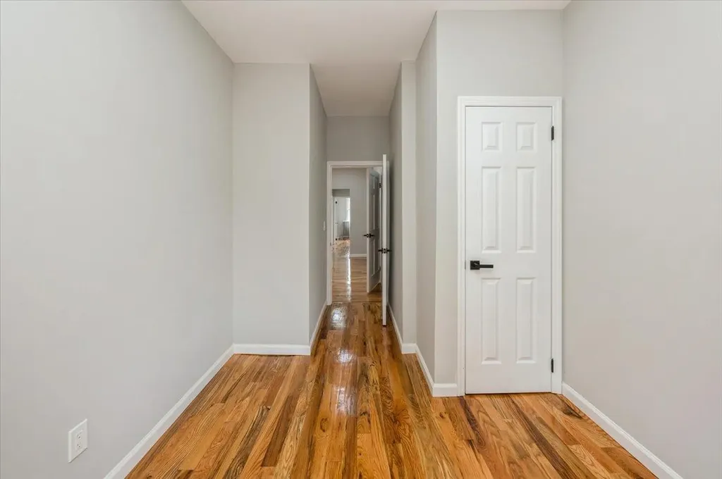 3585 Fish Avenue Bronx NY 10469