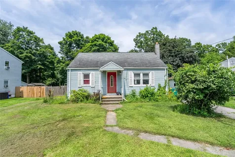 17 Henmond Boulevard Poughkeepsie NY 12603
