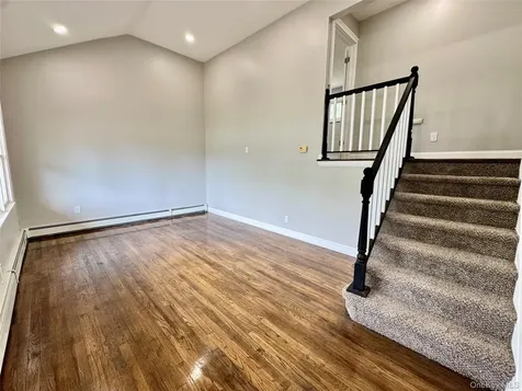 33 Princeton Street Bay Shore NY 11706