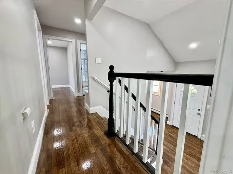 33 Princeton Street Bay Shore NY 11706