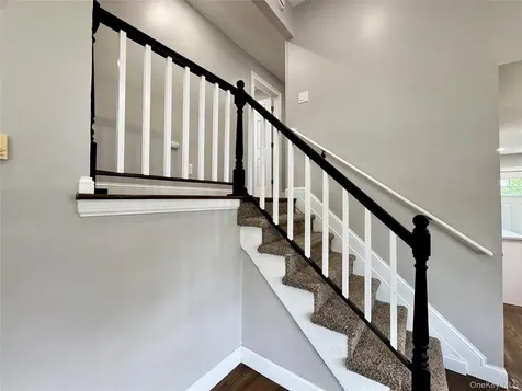 33 Princeton Street Bay Shore NY 11706